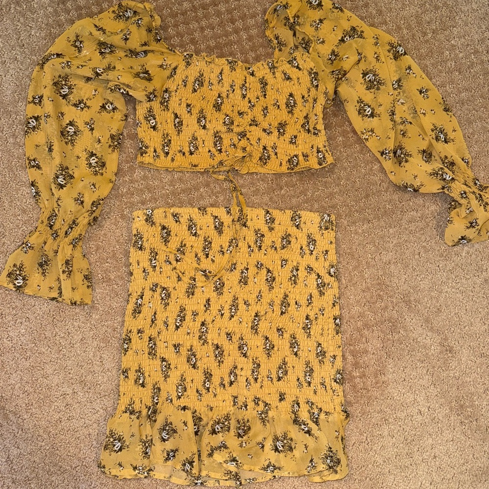 Dress Almost Famous Mustard Floral Set